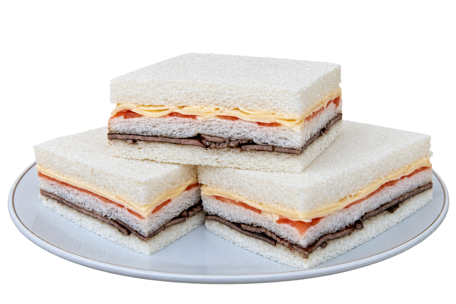 Sándwich de ternera, queso y tomate